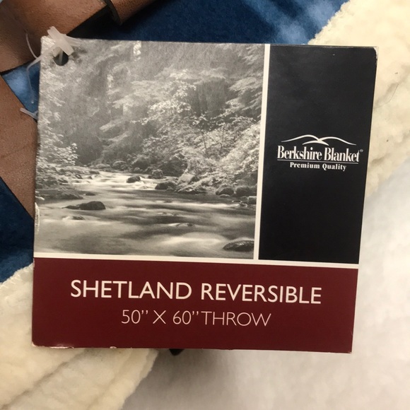 Shetland Reversible Throw - Picture 2 of 4